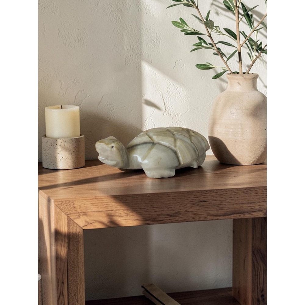 Vintage Carved Onyx Turtle Sculpture – Natural Stone Tortoise Animal Decor